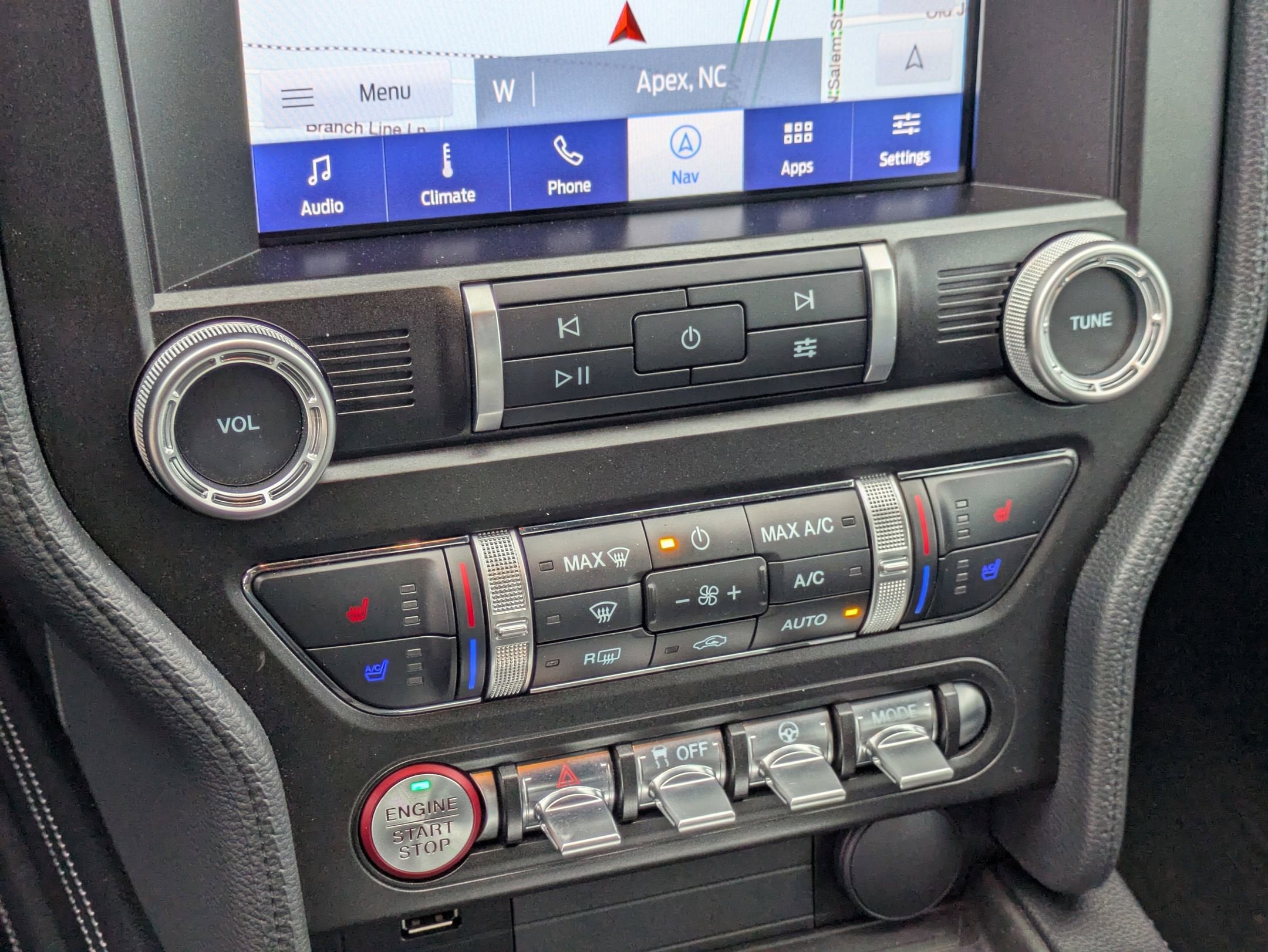 2022 Ford Mustang Mach 1