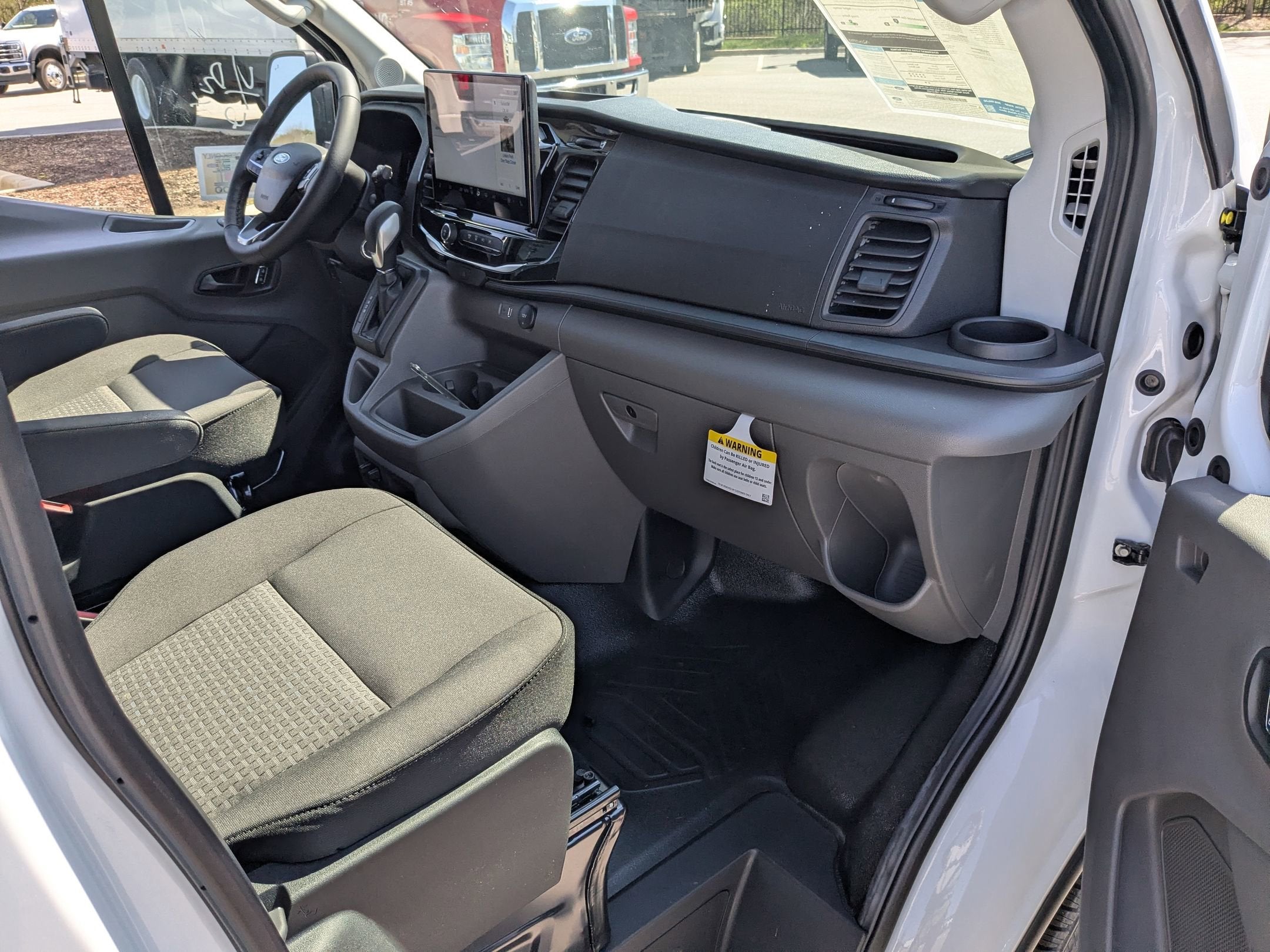 2026 Ford Transit Passenger Wagon XLT