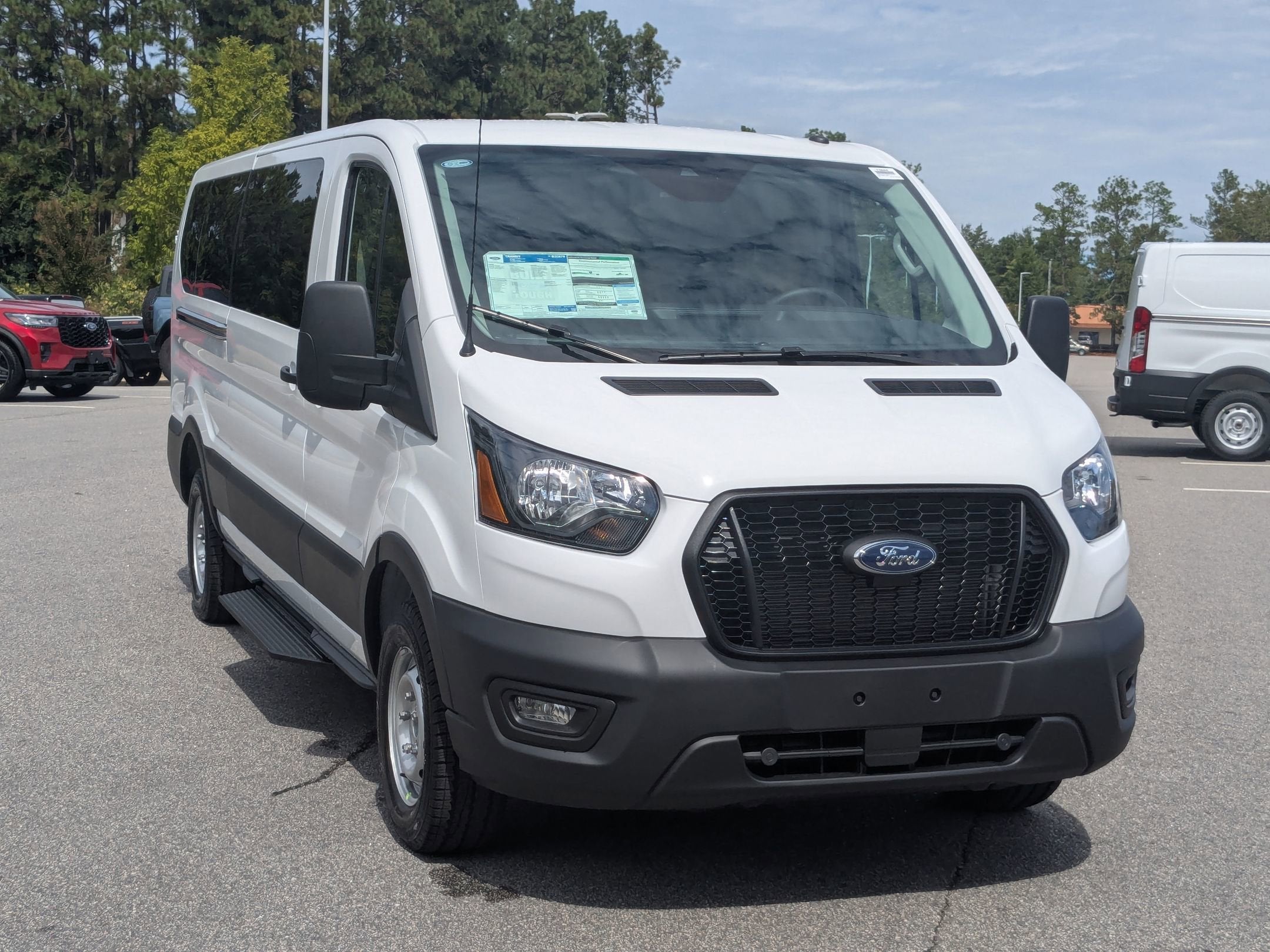 2025 Ford Transit Passenger Wagon XL