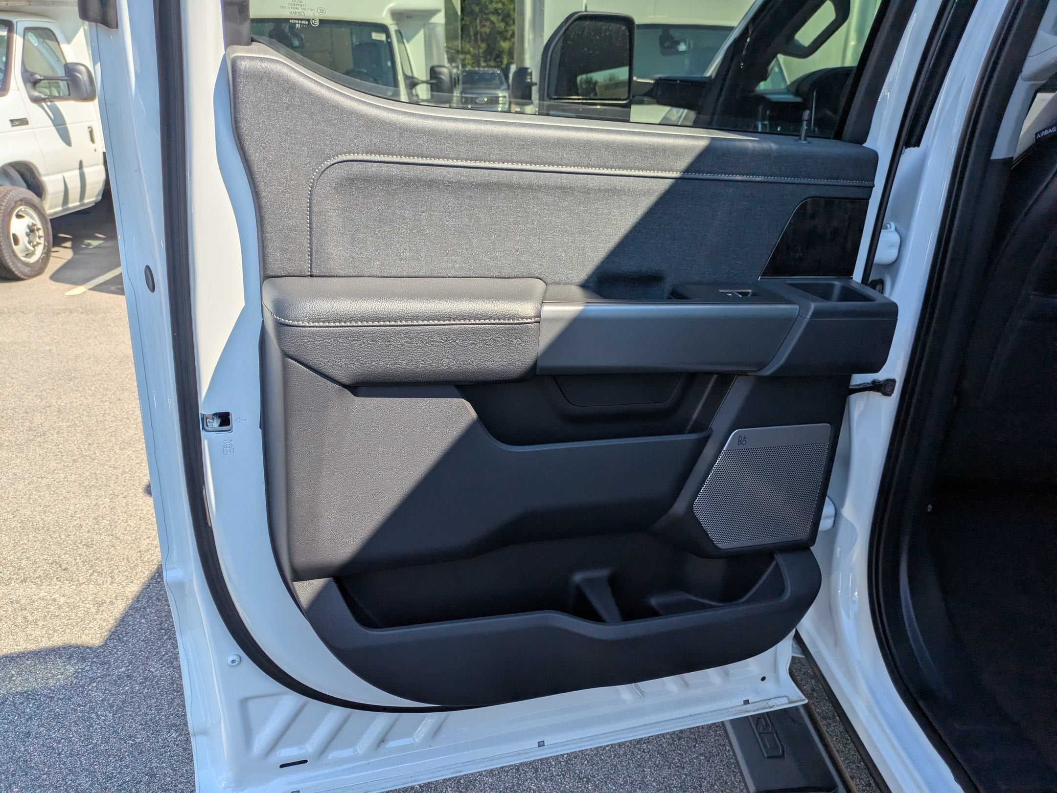 2026 Ford Super Duty F-450 DRW LARIAT