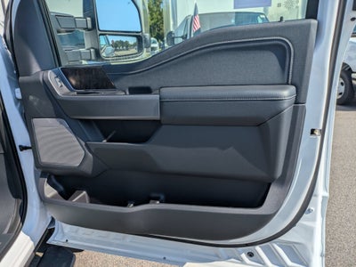 2026 Ford Super Duty F-450 DRW LARIAT