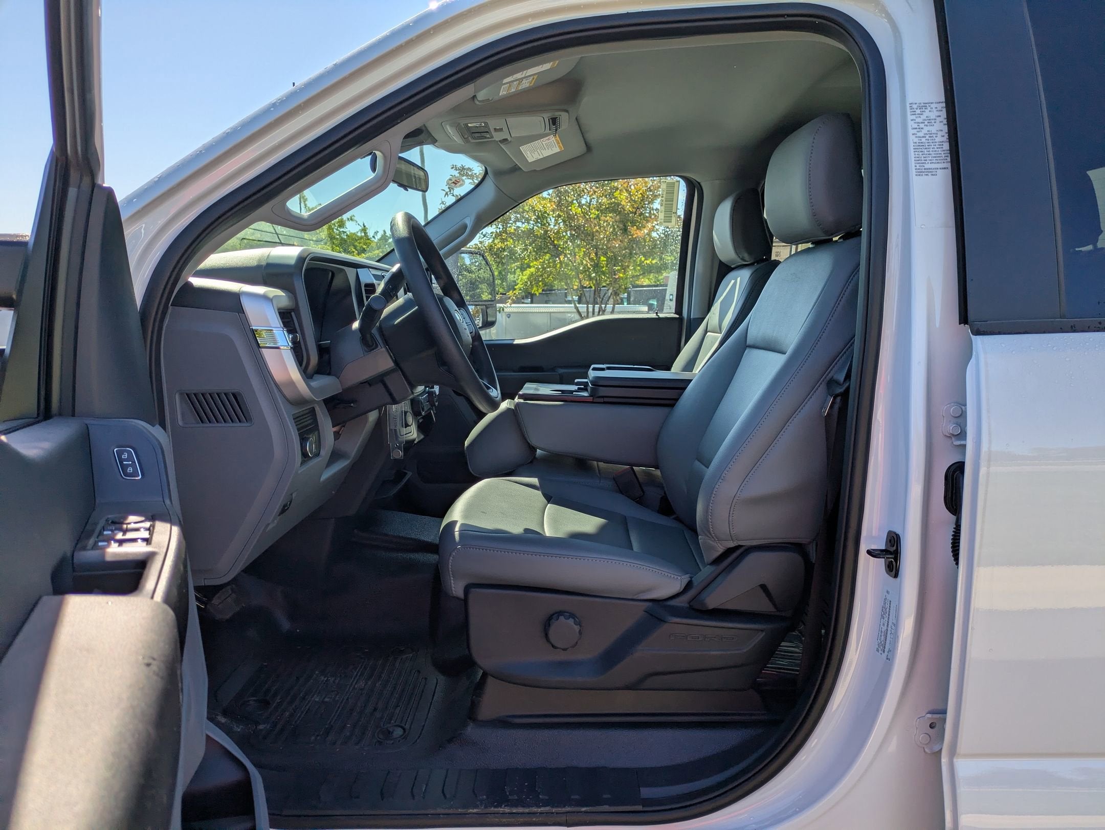 2026 Ford Super Duty F-550 DRW XL