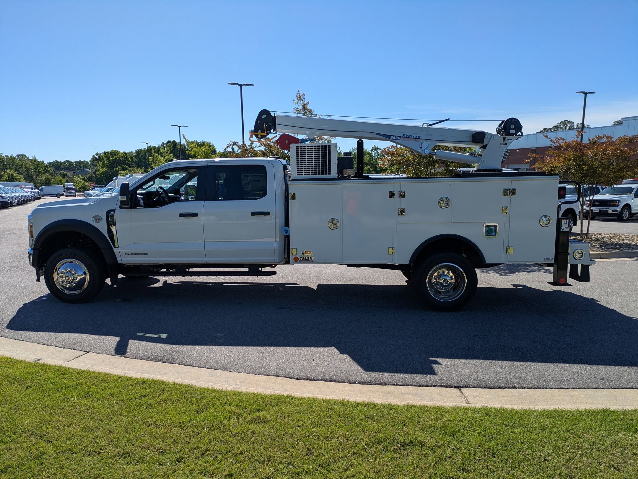 2026 Ford Super Duty F-550 DRW XL