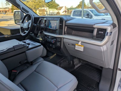 2026 Ford Super Duty F-550 DRW XL