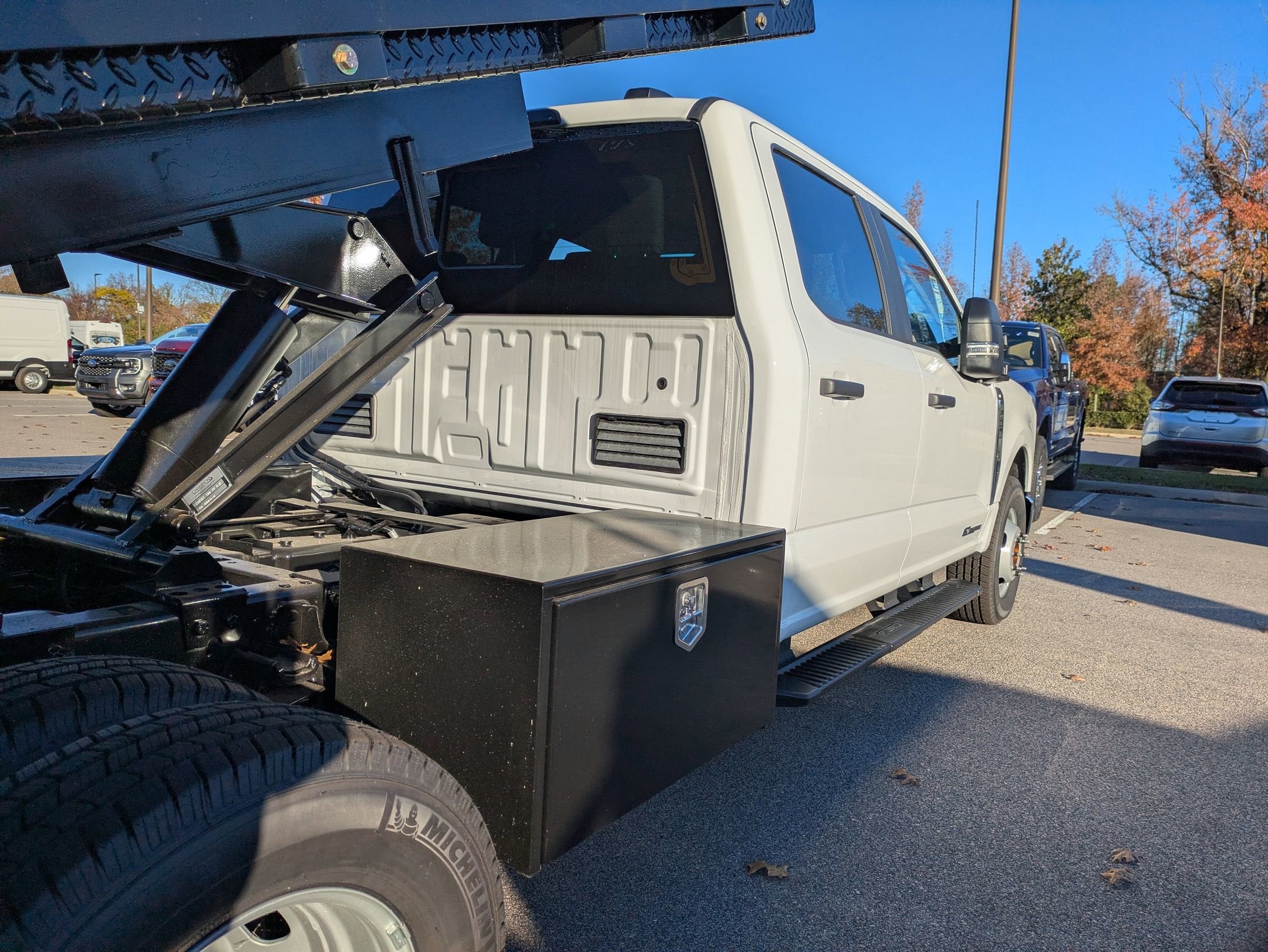 2025 Ford Super Duty F-350 DRW XL