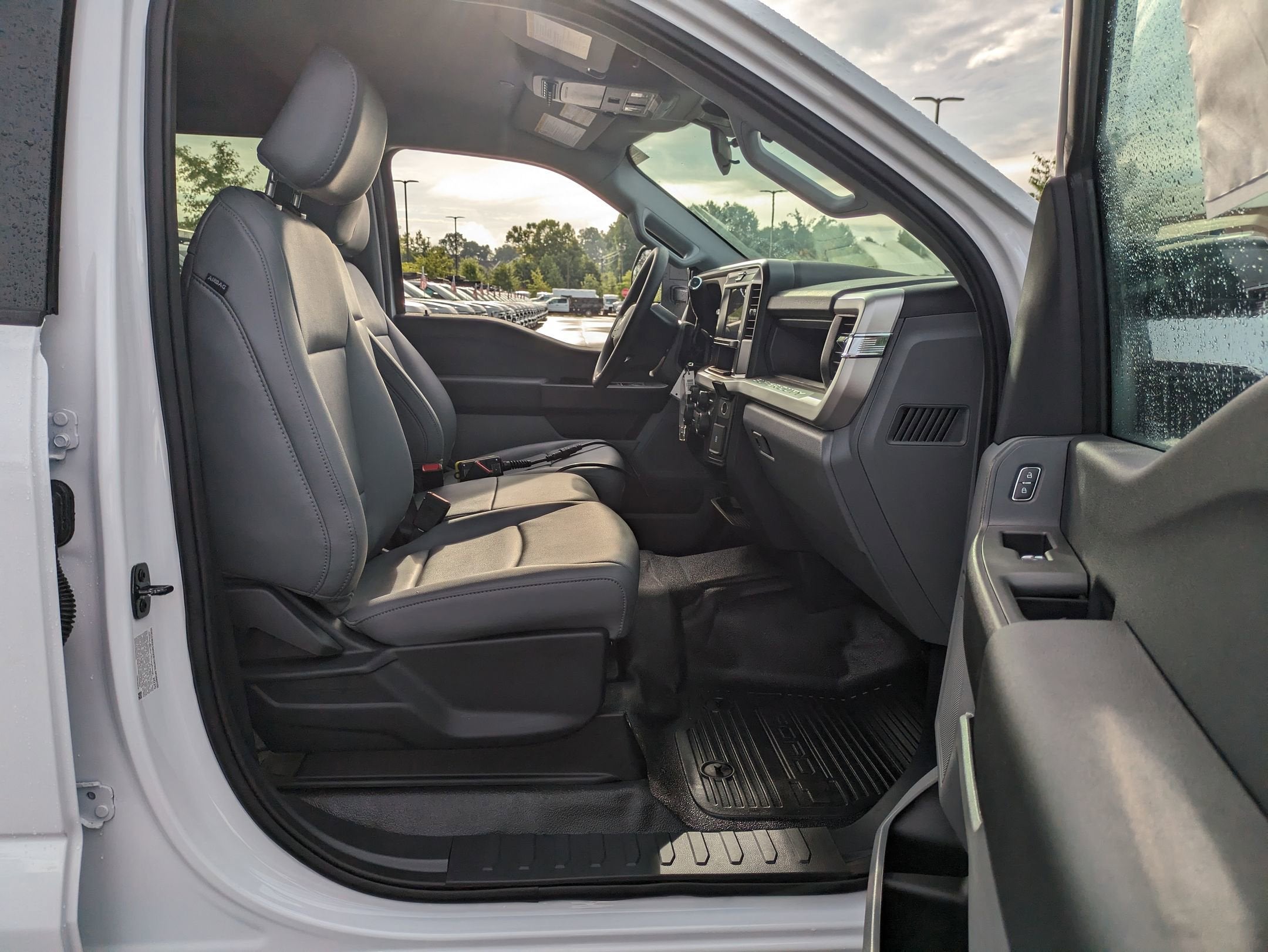 2025 Ford Super Duty F-350 DRW XL