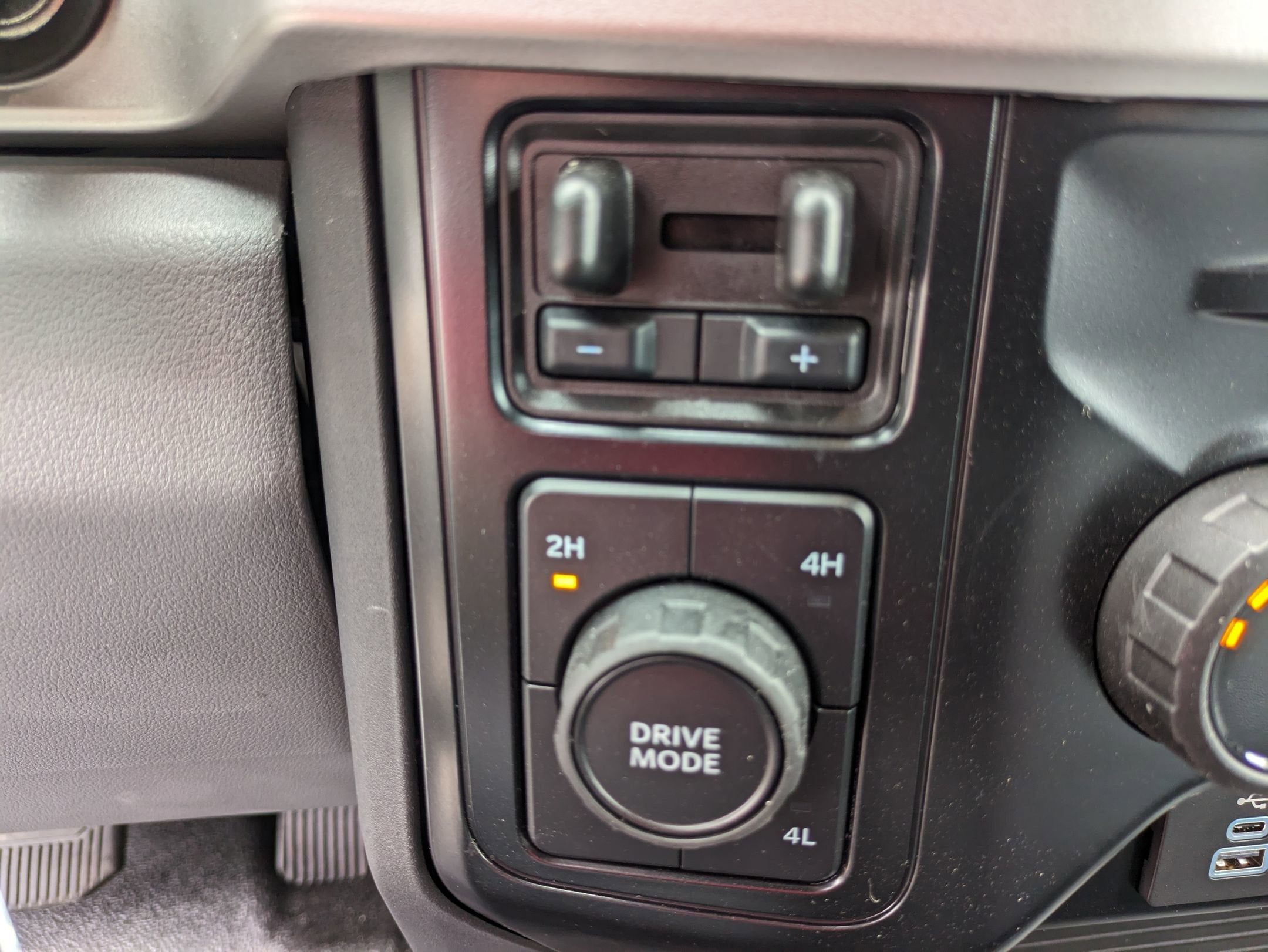 2025 Ford Super Duty F-350 DRW XL