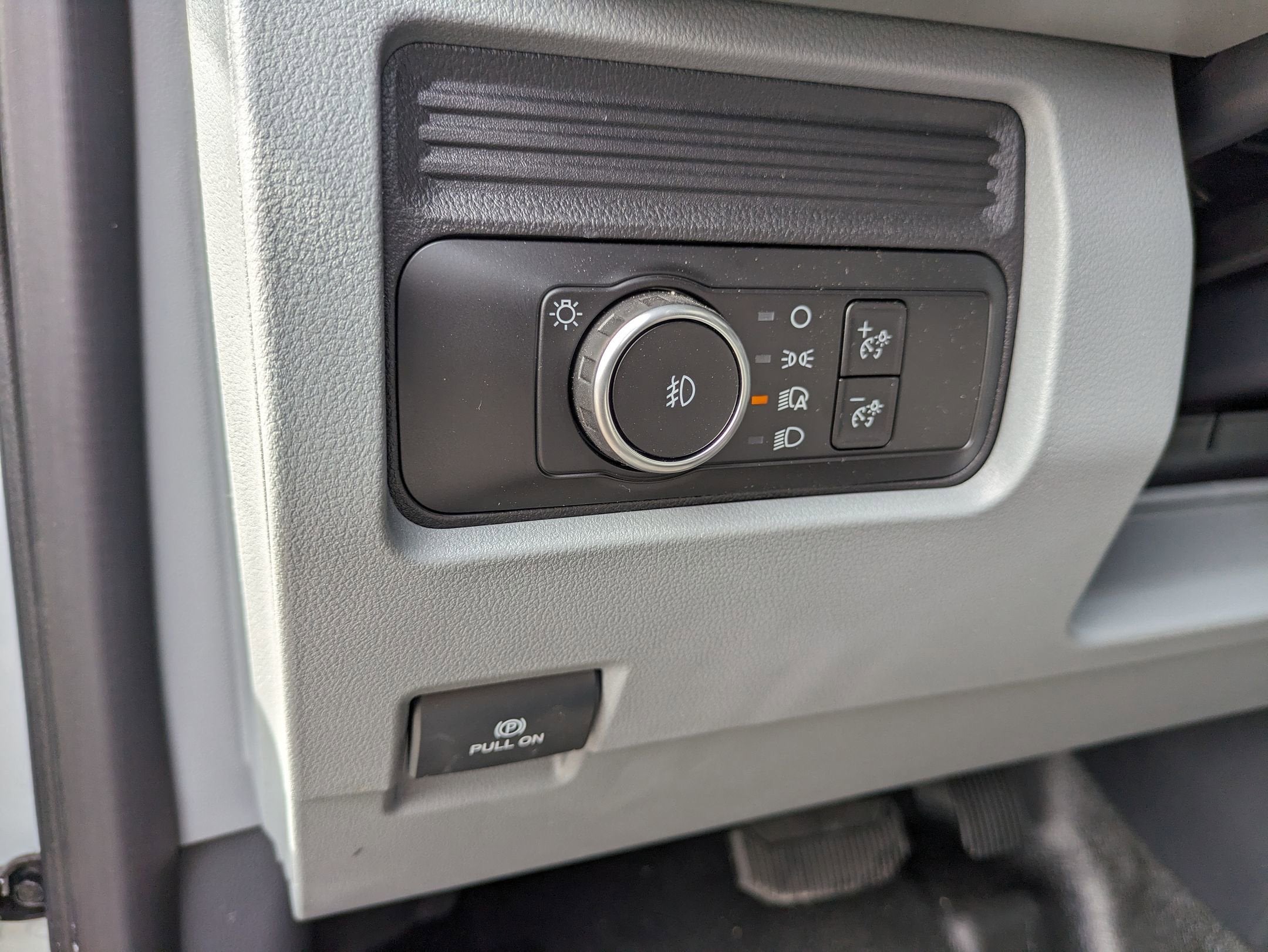 2025 Ford Super Duty F-350 DRW XL