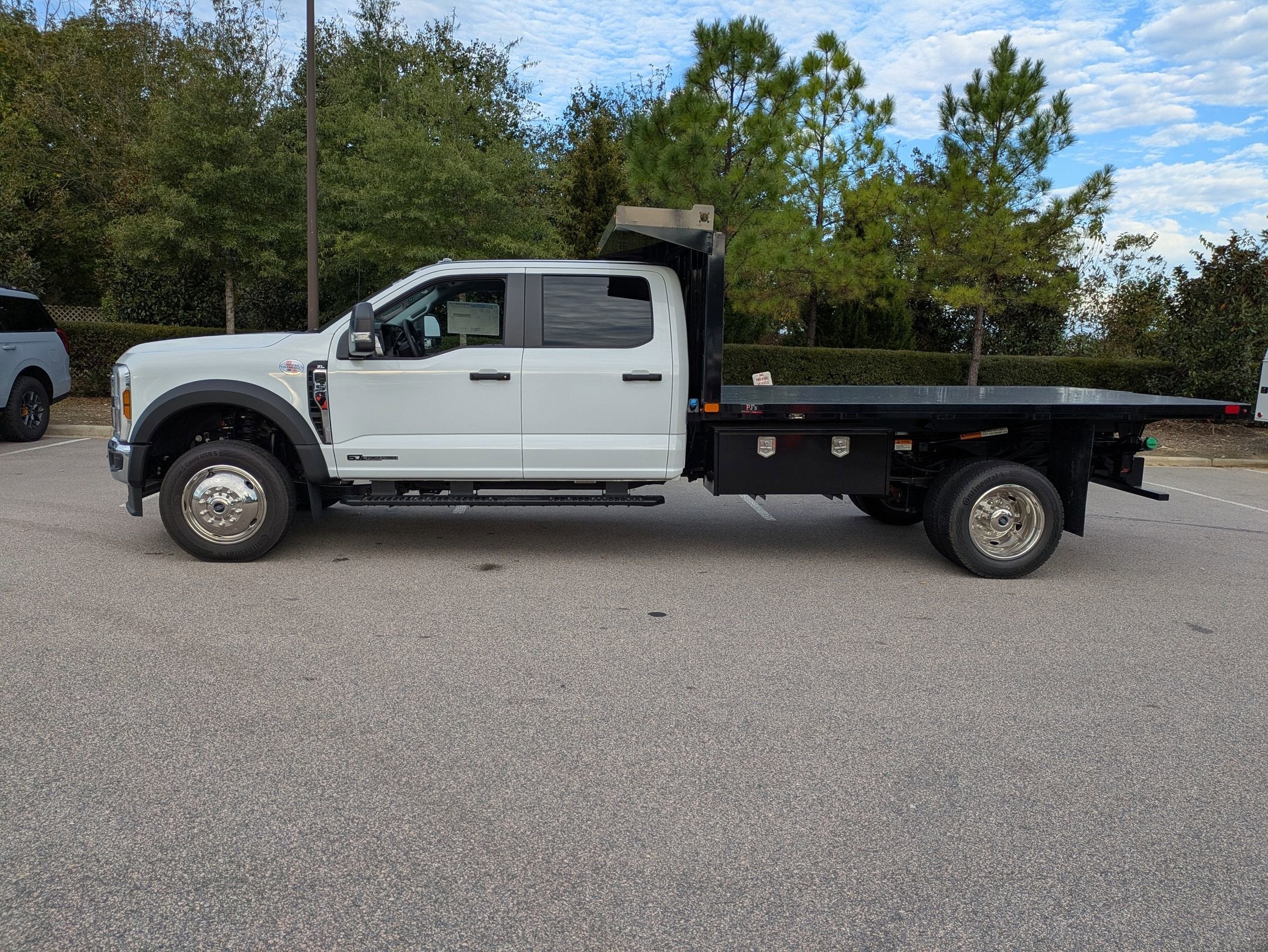 2025 Ford Super Duty F-450 DRW XL