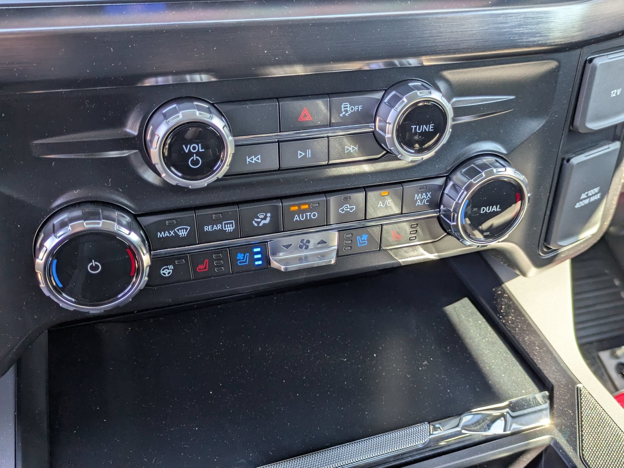 2026 Ford Super Duty F-450 DRW LARIAT