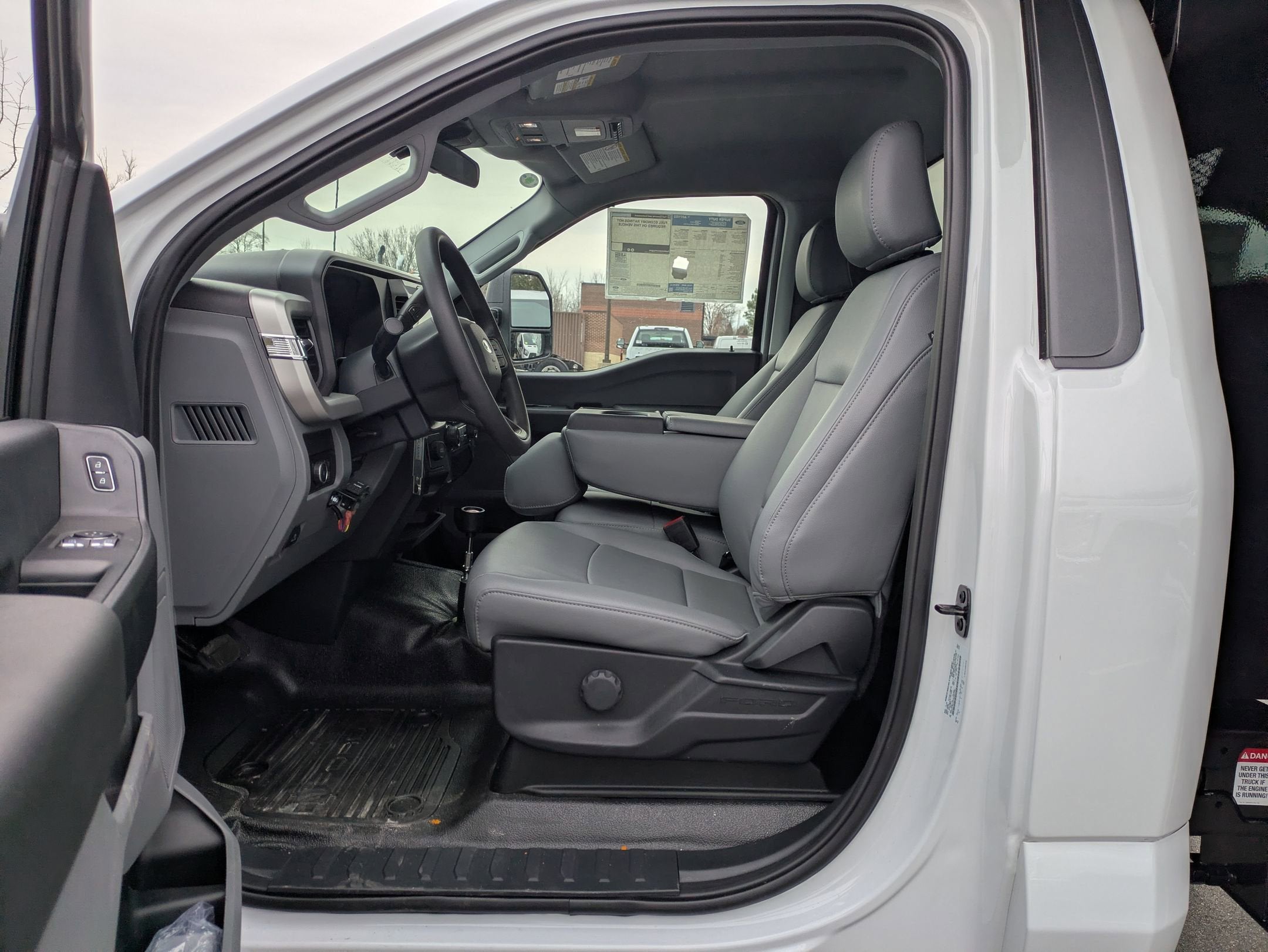 2026 Ford Super Duty F-550 DRW XL