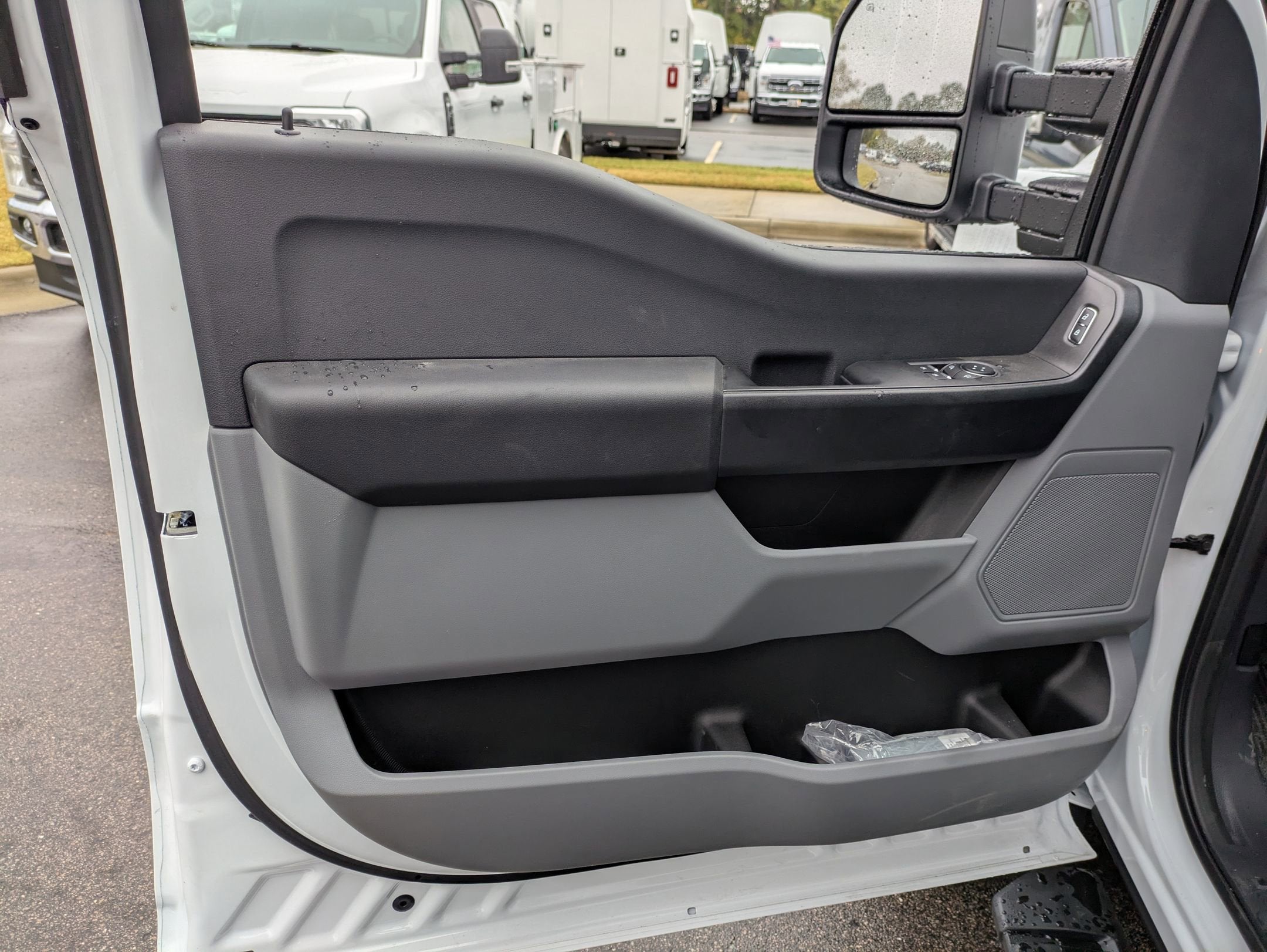 2026 Ford Super Duty F-550 DRW XL