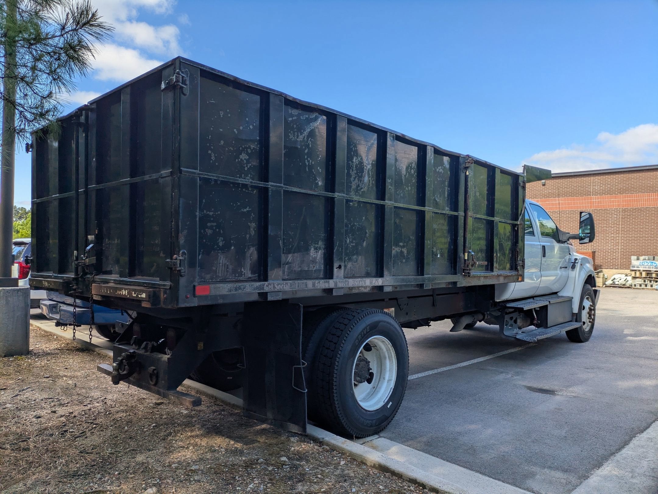 2017 Ford F-750SD Base
