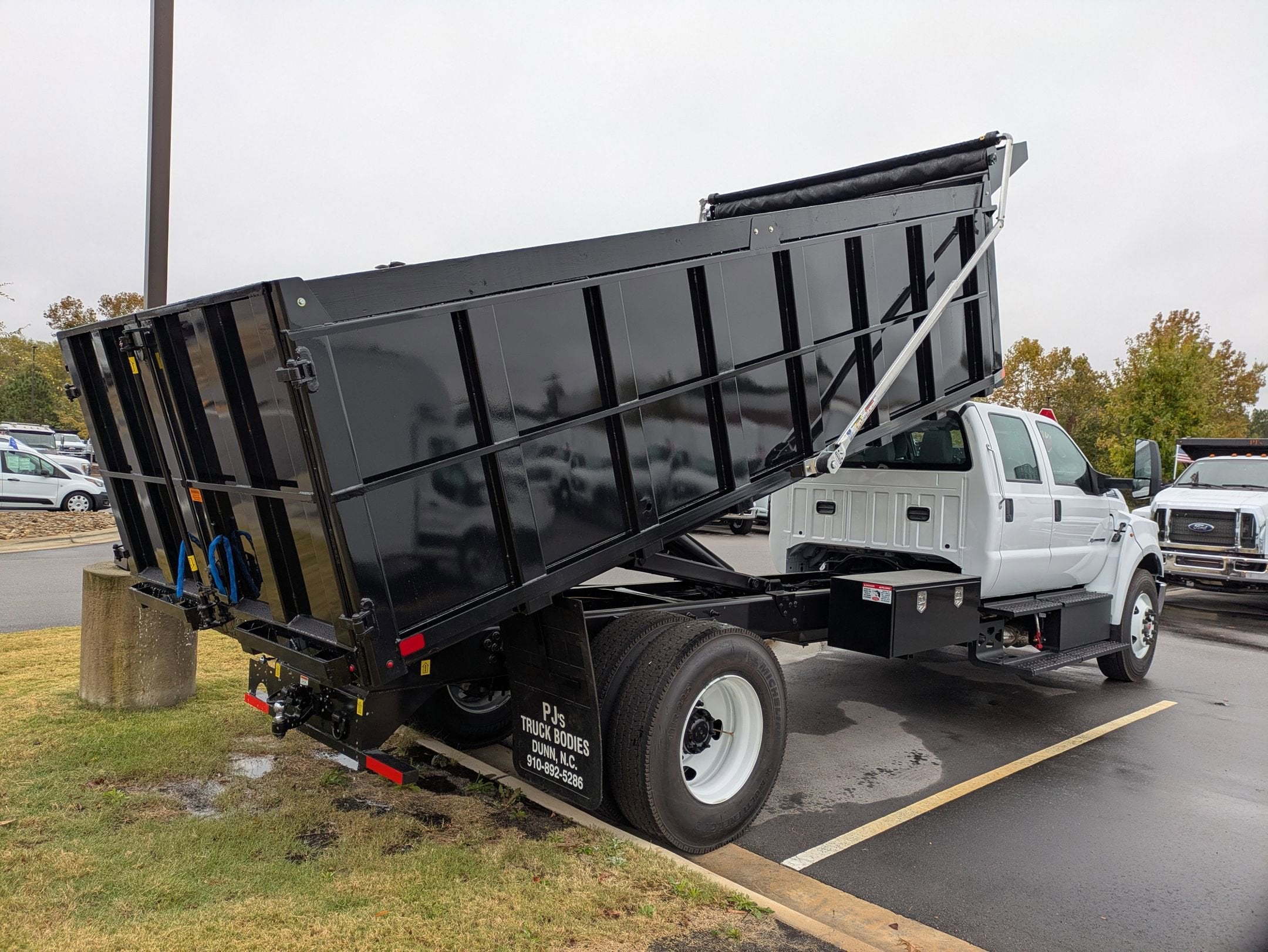 2026 Ford F-750SD Base