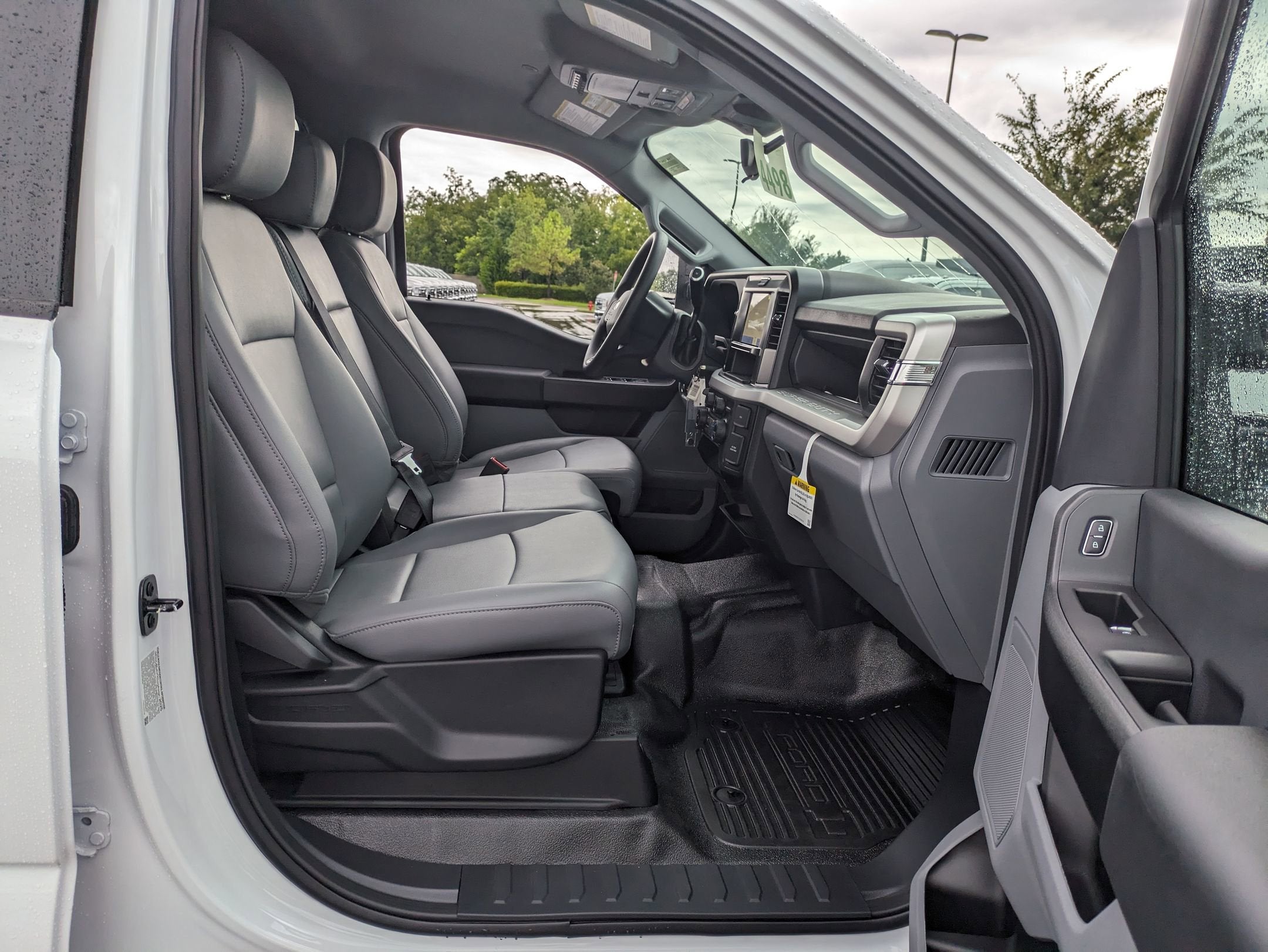 2025 Ford Super Duty F-550 DRW XL