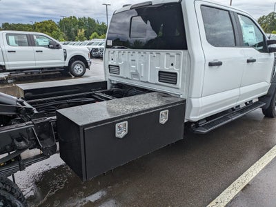 2025 Ford Super Duty F-550 DRW XL