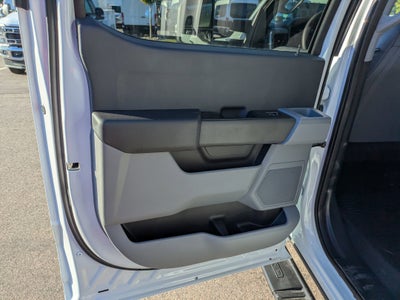 2025 Ford Super Duty F-550 DRW XL