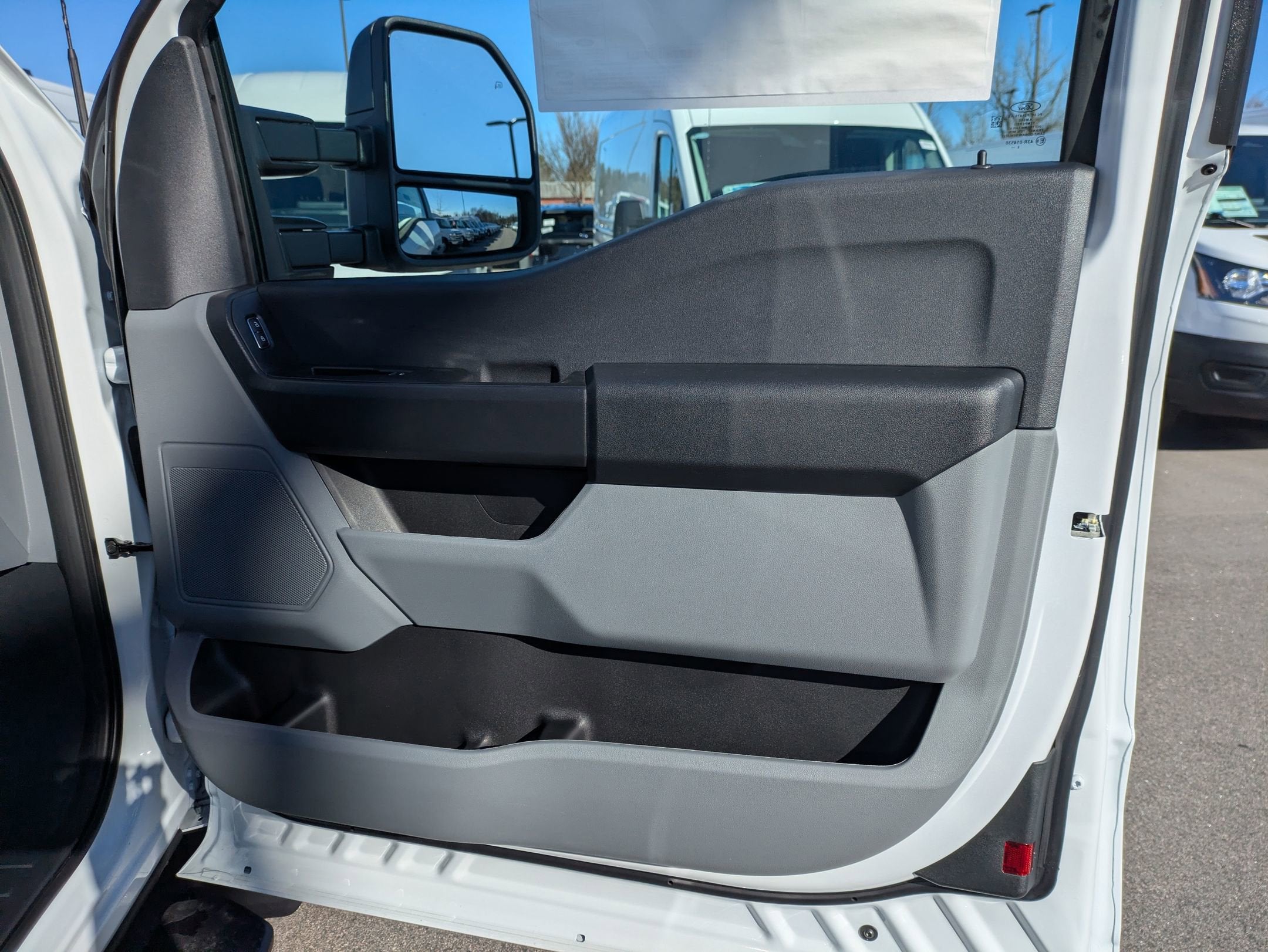 2026 Ford Super Duty F-550 DRW XL