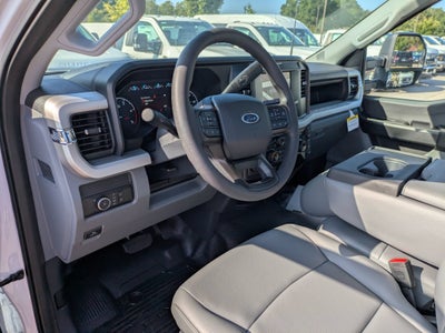 2026 Ford Super Duty F-550 DRW XL