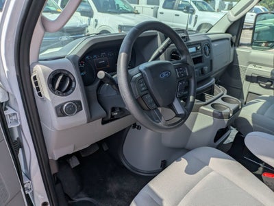 2027 Ford E-Series Cutaway Base