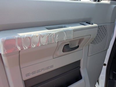 2027 Ford E-Series Cutaway Base