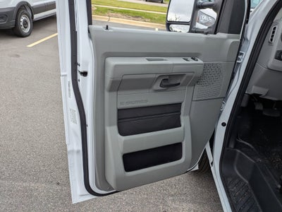 2026 Ford E-Series Cutaway E-350 DRW 176" WB