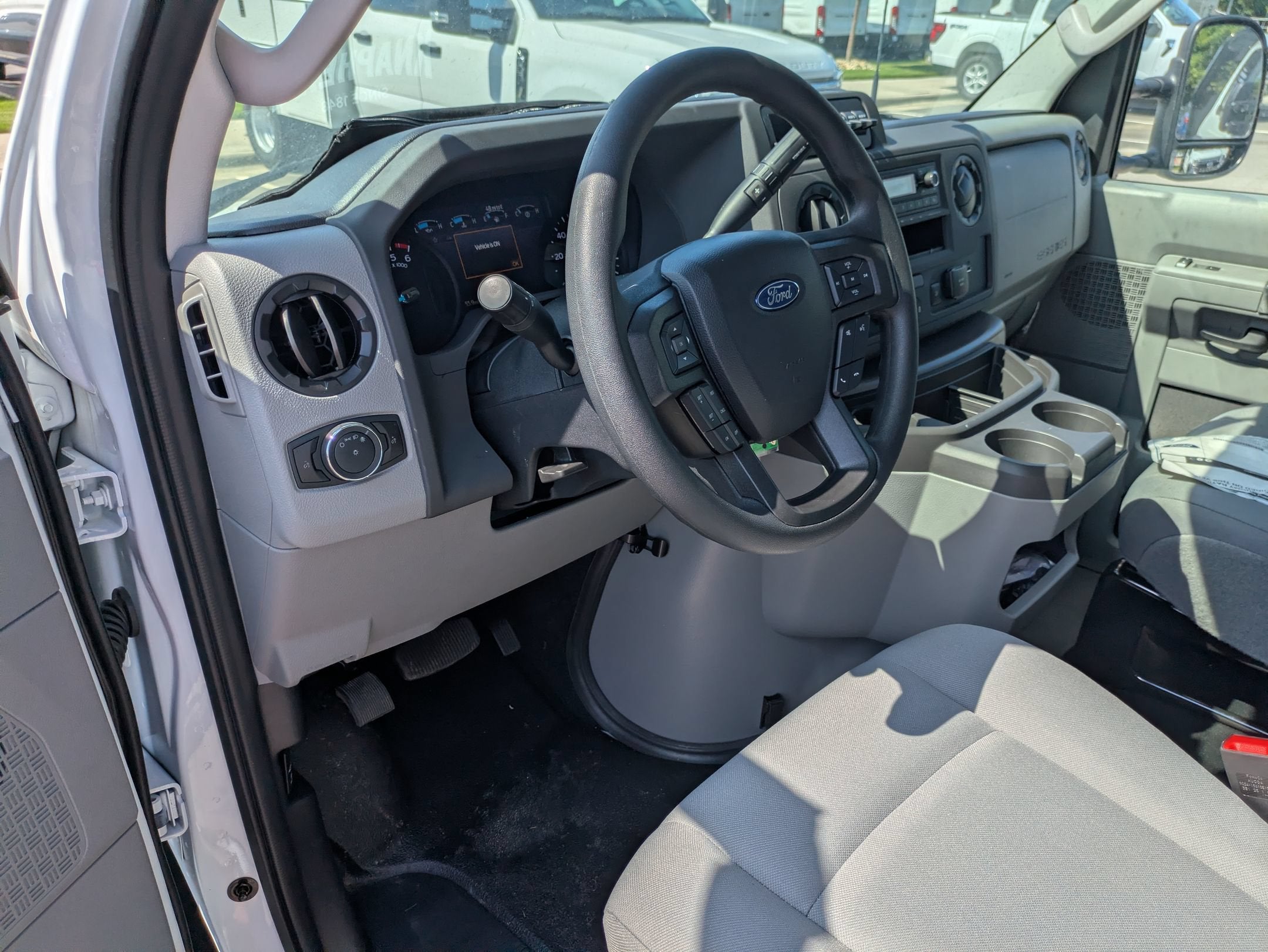 2027 Ford E-Series Cutaway Base