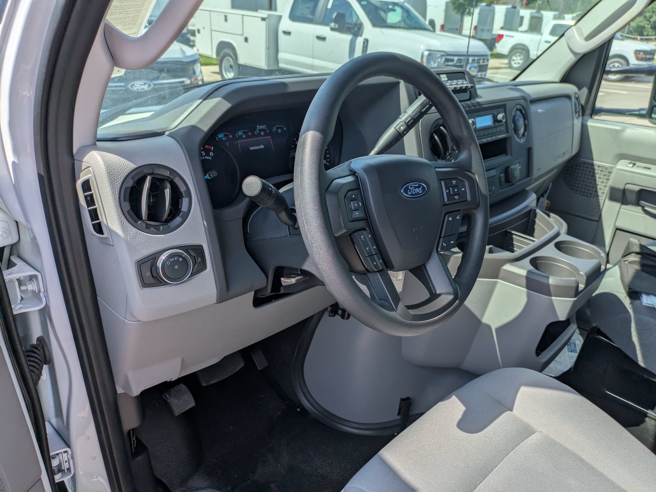 2027 Ford E-Series Cutaway Base