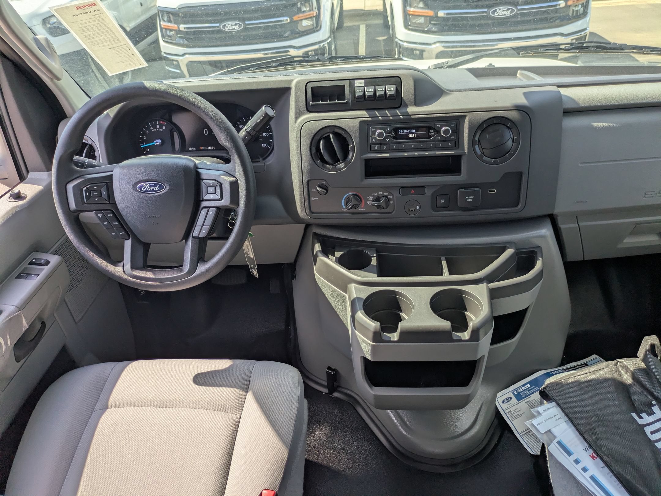 2027 Ford E-Series Cutaway Base