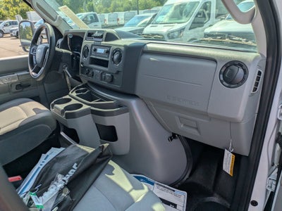 2027 Ford E-Series Cutaway Base