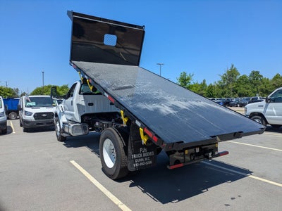 2027 Ford F-750SD Base