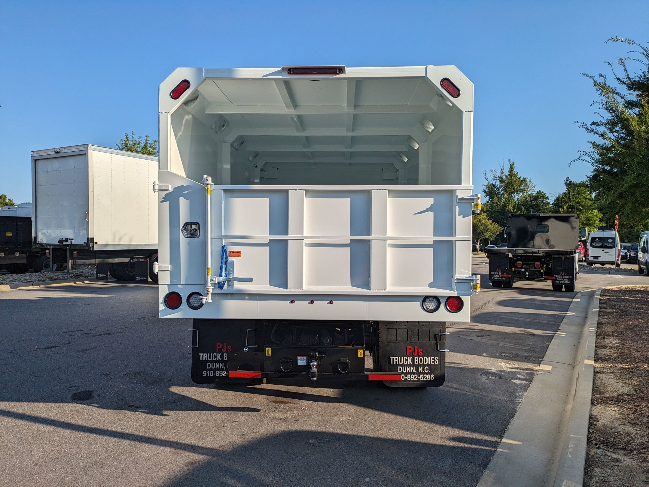 2026 Ford F-750SD Base