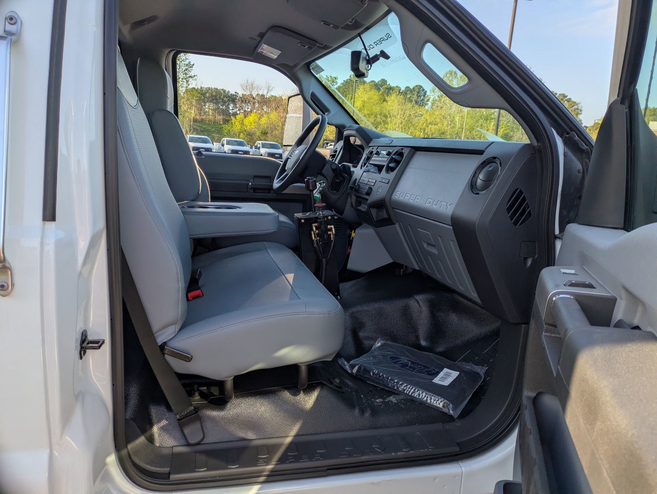 2027 Ford F-750SD Base