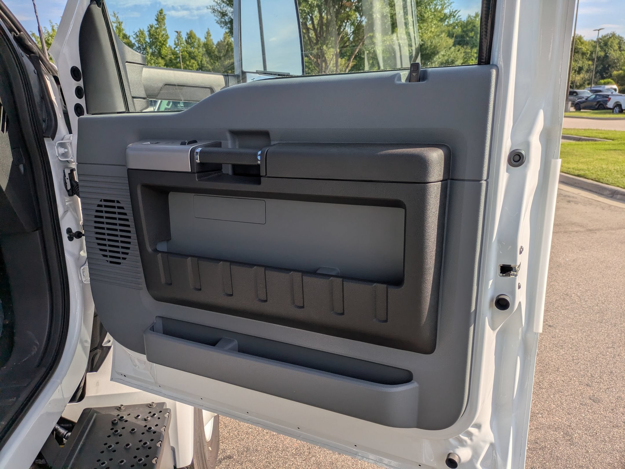 2027 Ford F-750SD Base