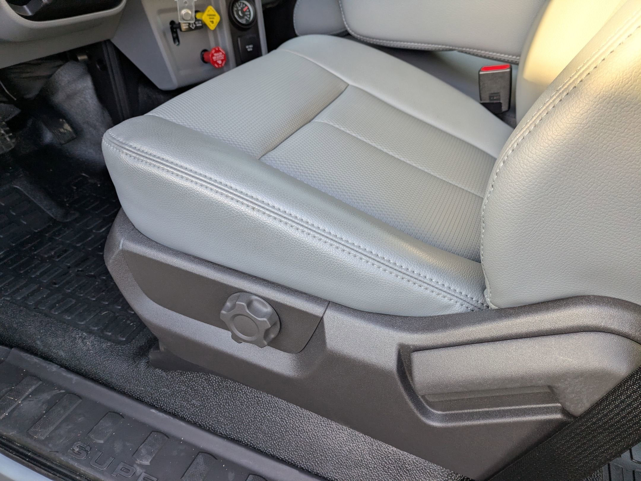 2026 Ford F-750SD Base