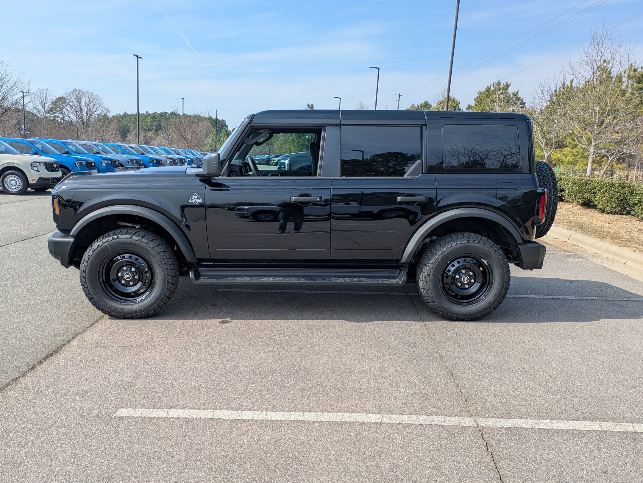 2026 Ford Bronco Outer Banks