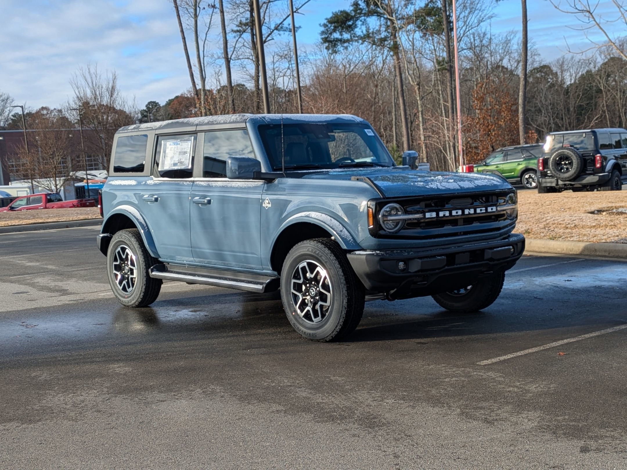 2025 Ford Bronco Outer Banks