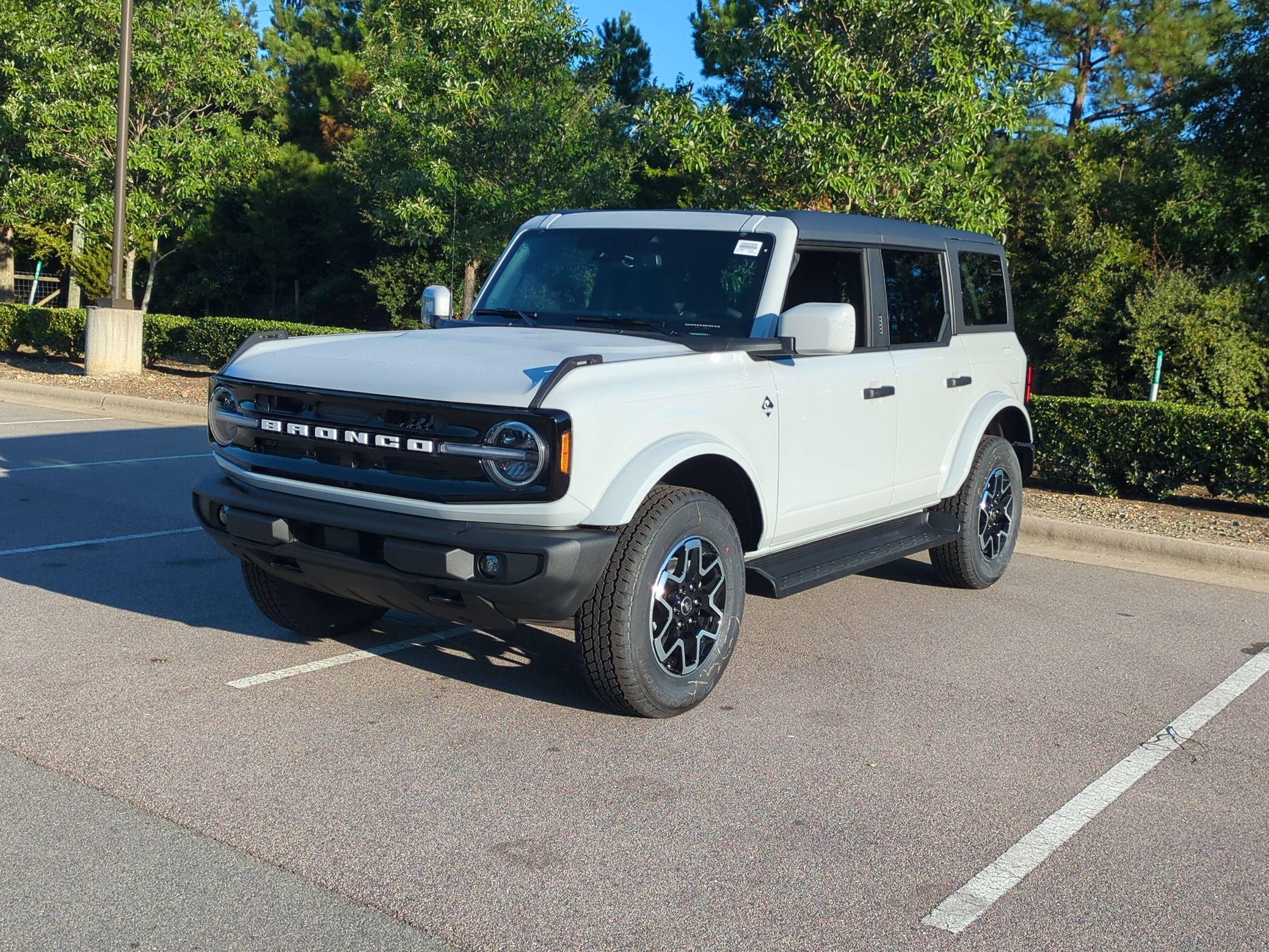 2026 Ford Bronco Outer Banks