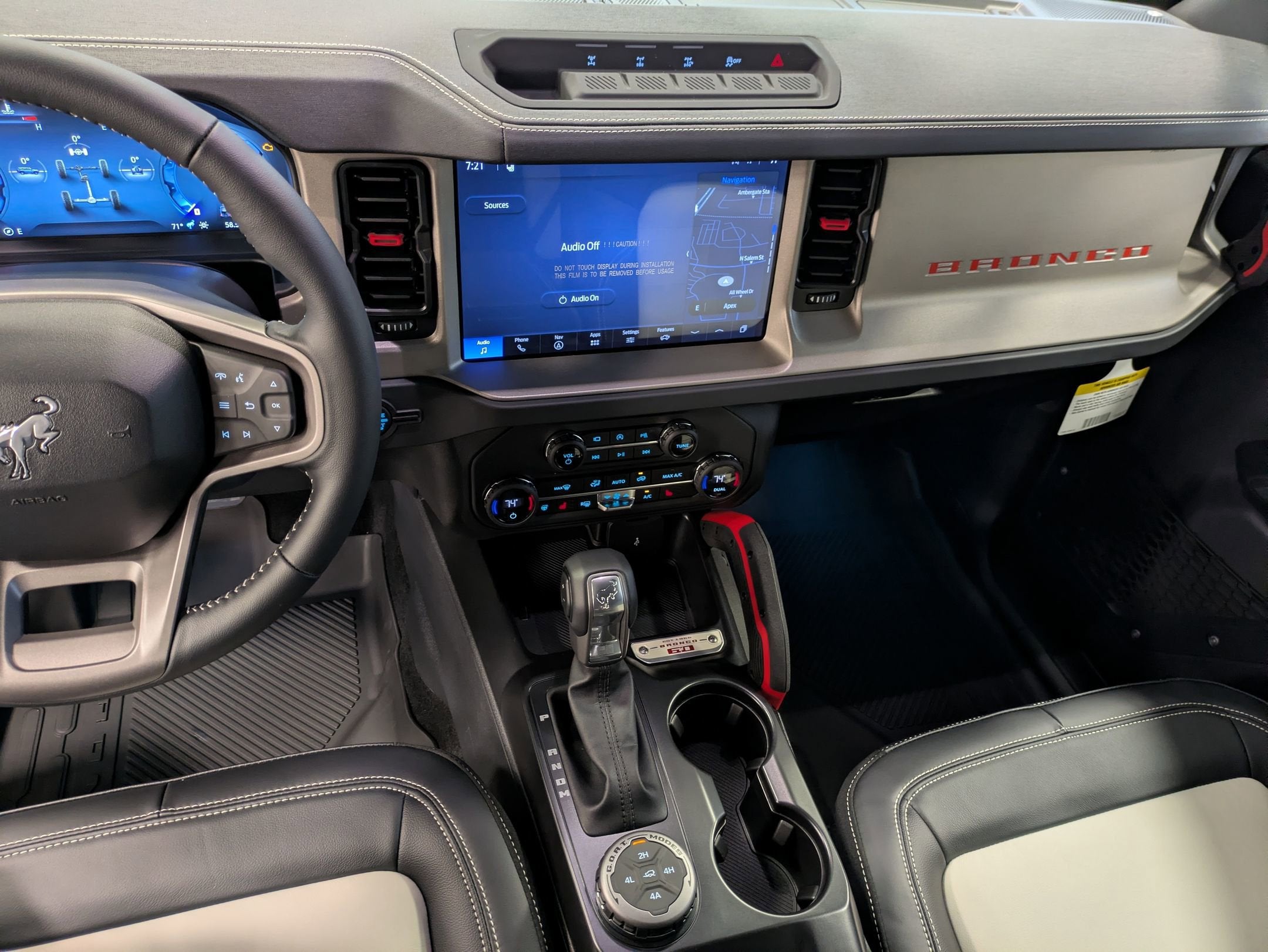 2026 Ford Bronco Outer Banks