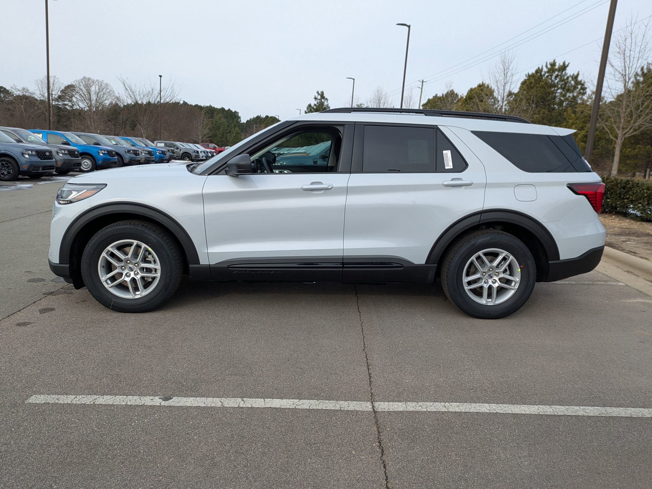 2026 Ford Explorer Active w/200A Pkg