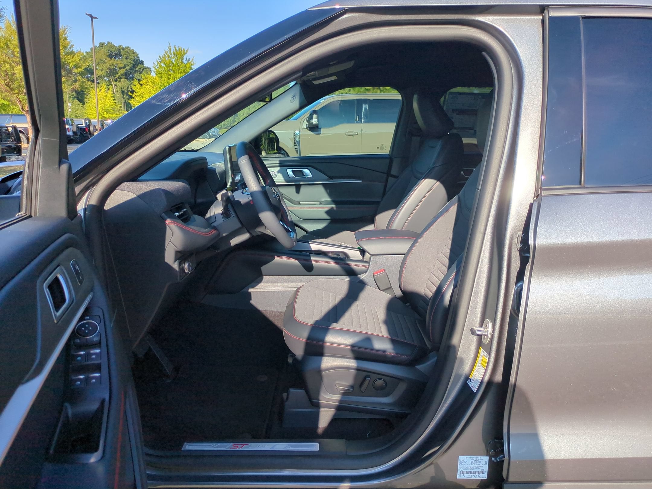 2026 Ford Explorer ST-Line - Crossroads Courtesy Demo