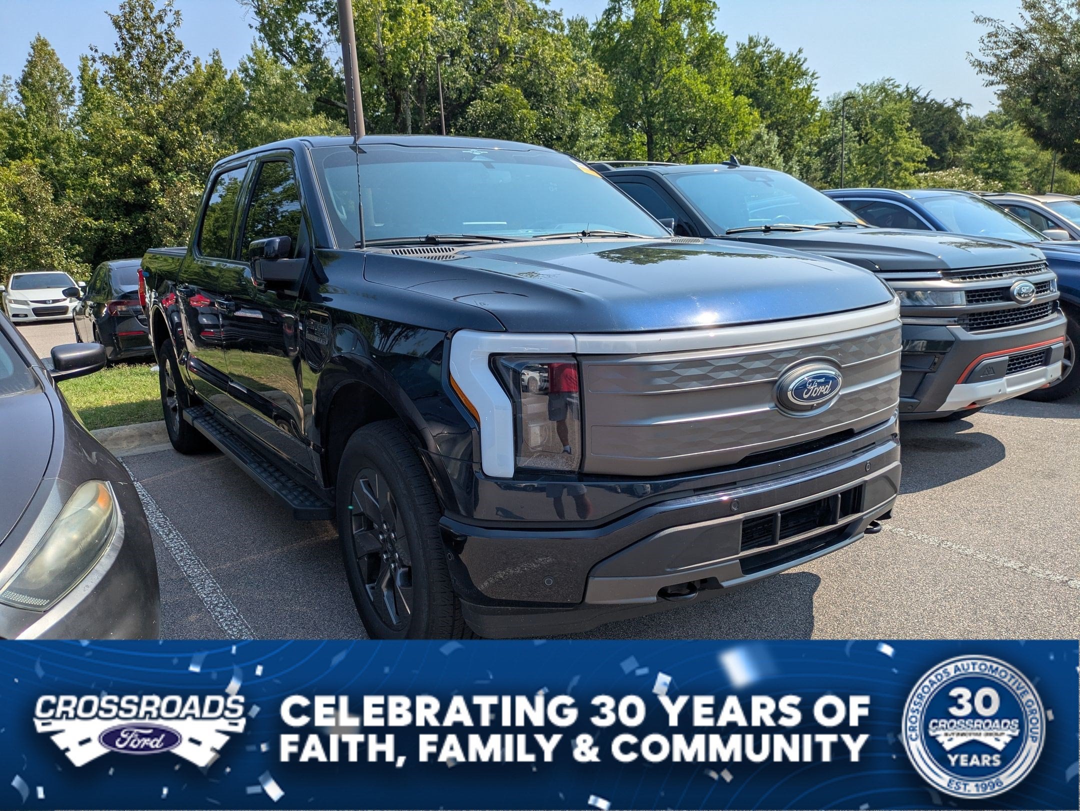 2023 Ford F-150 Lightning LARIAT