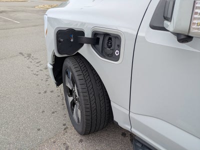 2024 Ford F-150 Lightning Platinum