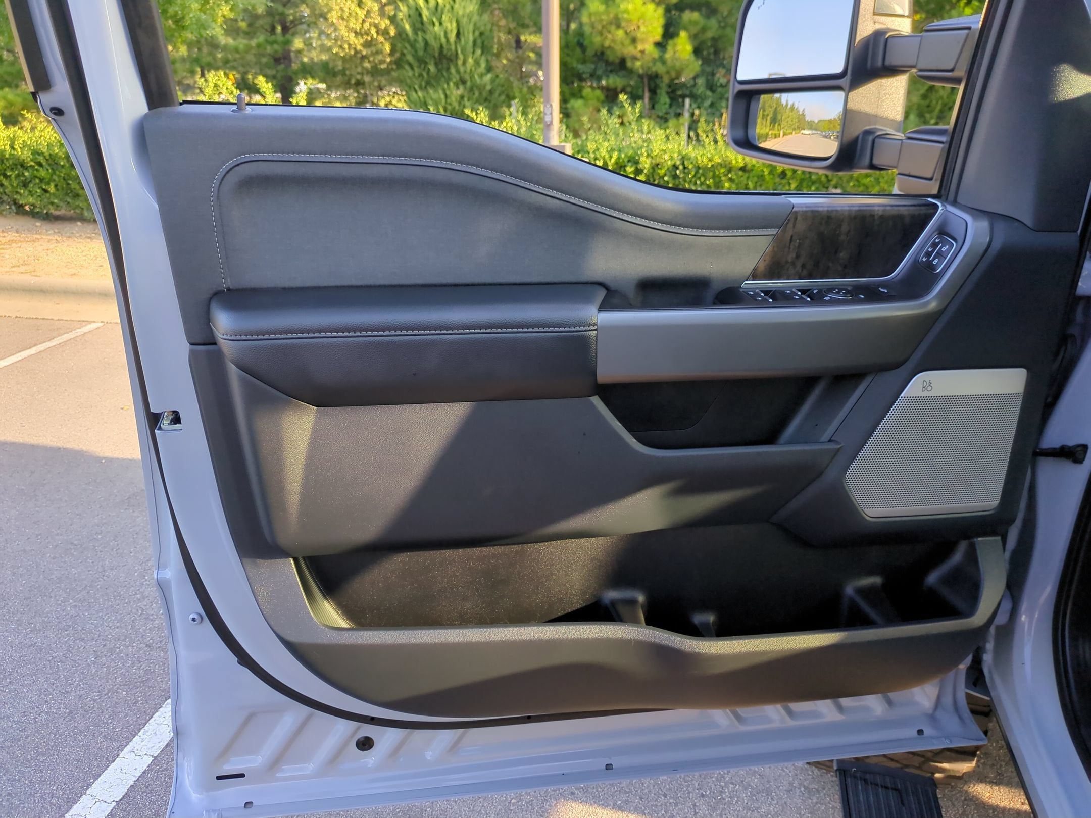 2025 Ford Super Duty F-250 SRW LARIAT Rocky Ridge