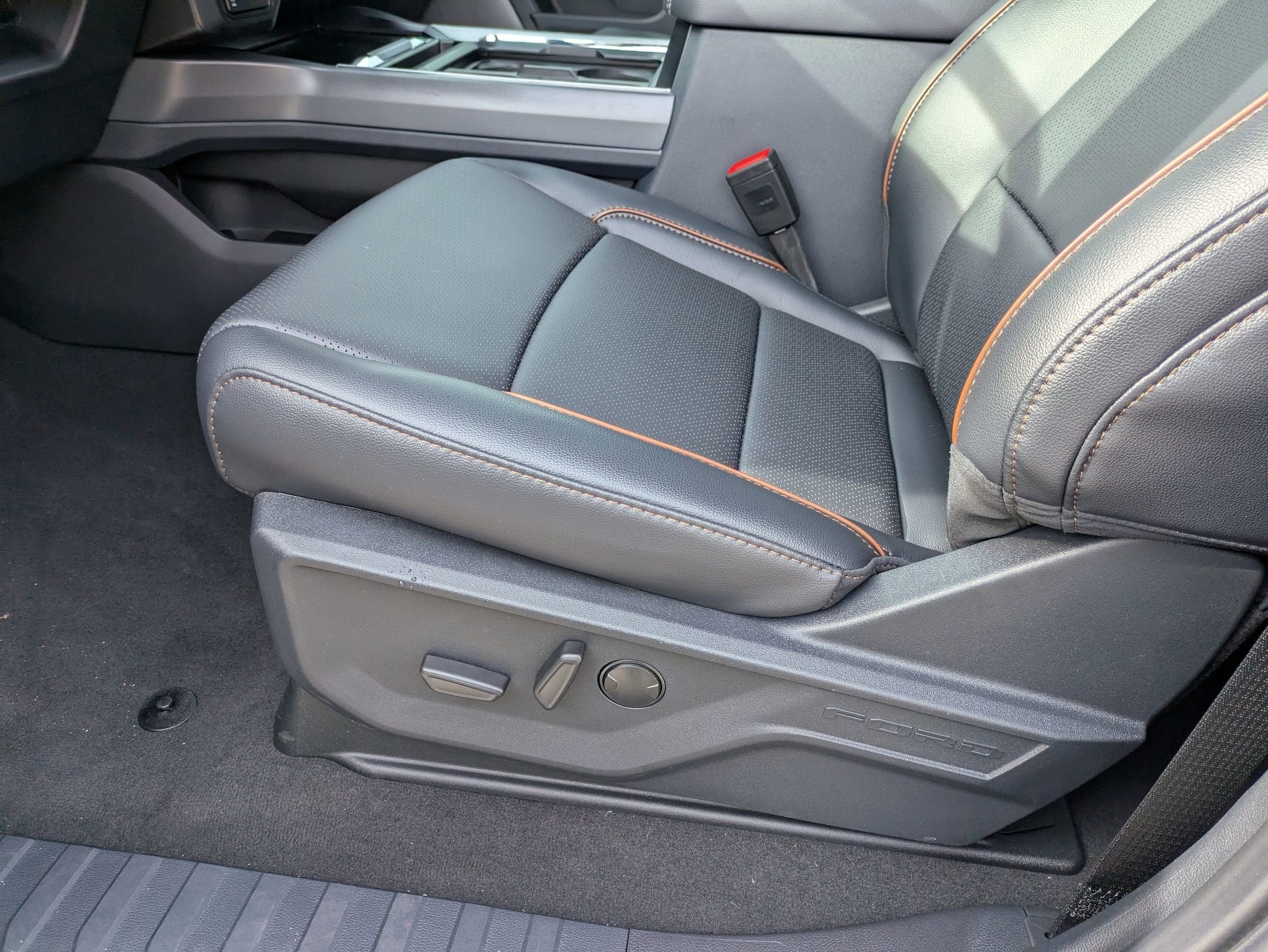 2025 Ford Super Duty F-250 SRW LARIAT