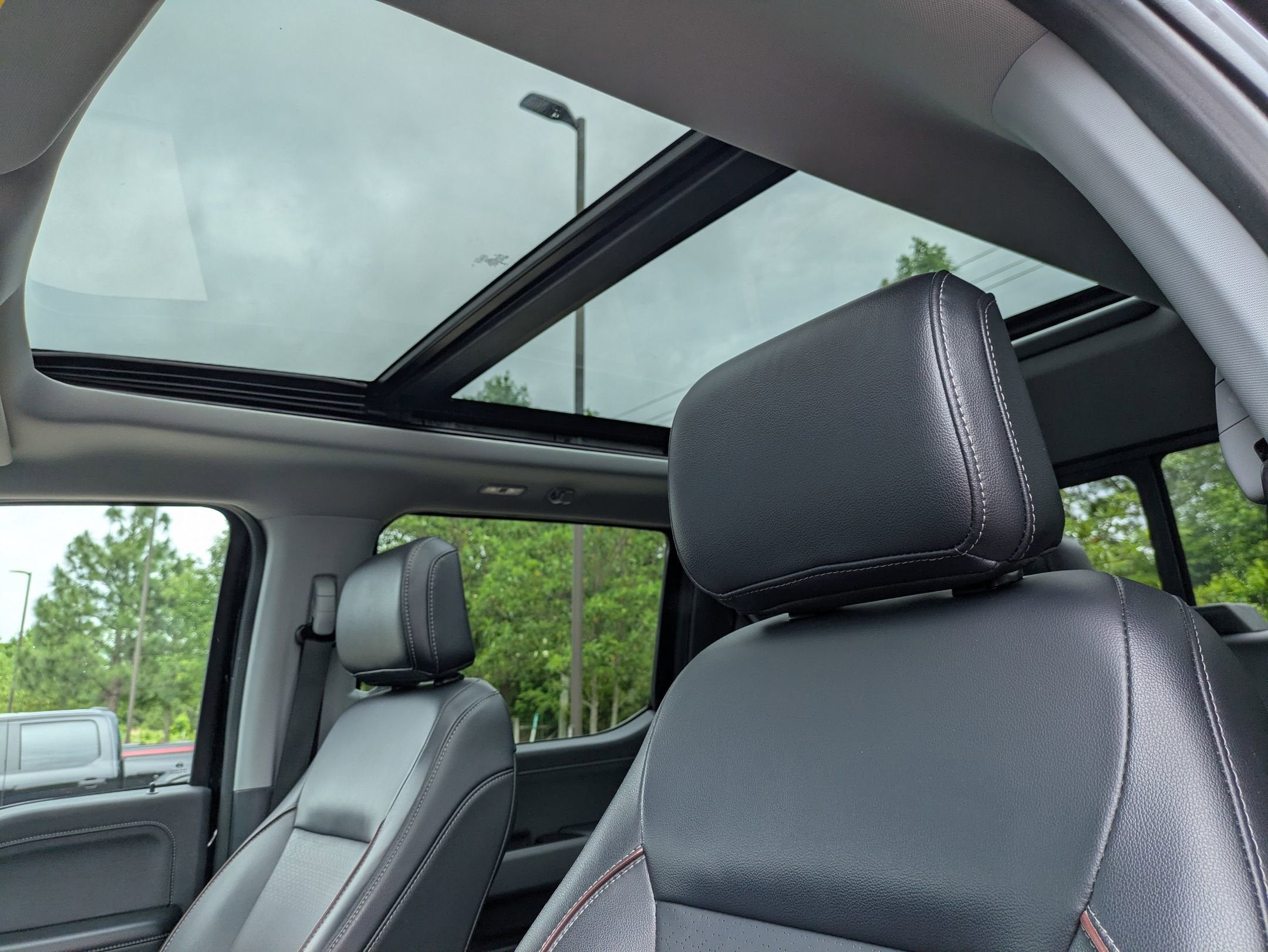 2023 Ford Super Duty F-250 SRW LARIAT