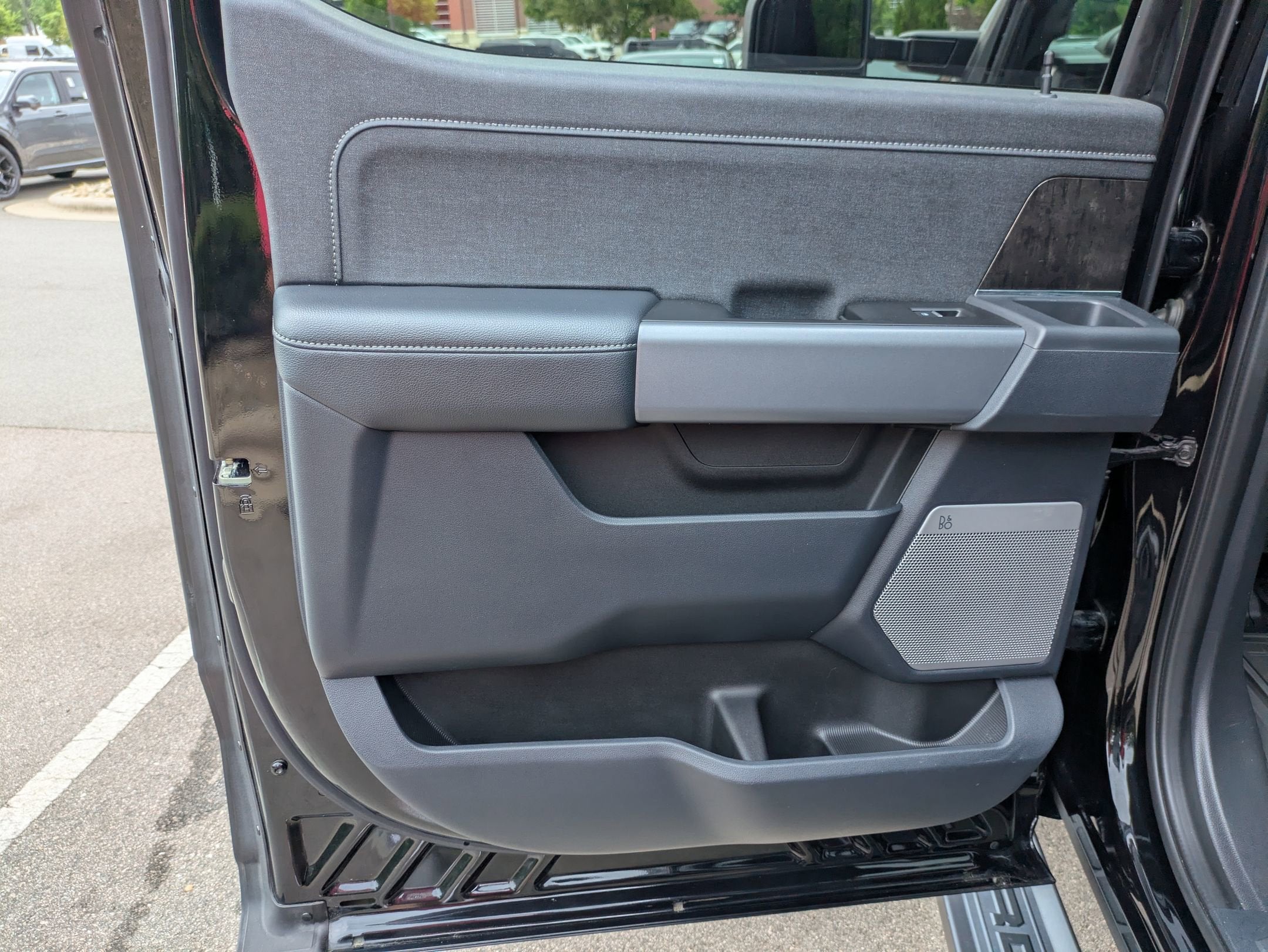 2023 Ford Super Duty F-250 SRW LARIAT