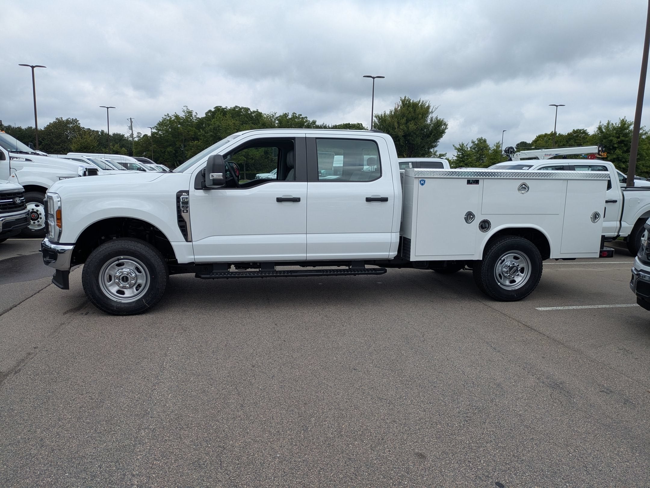 2026 Ford Super Duty F-350 SRW XL