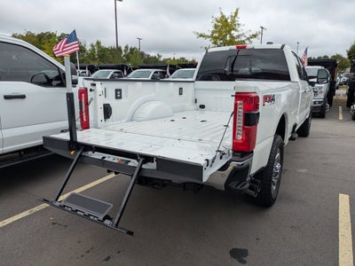 2026 Ford Super Duty F-350 SRW LARIAT