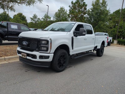 2027 Ford Super Duty F-350 SRW XLT